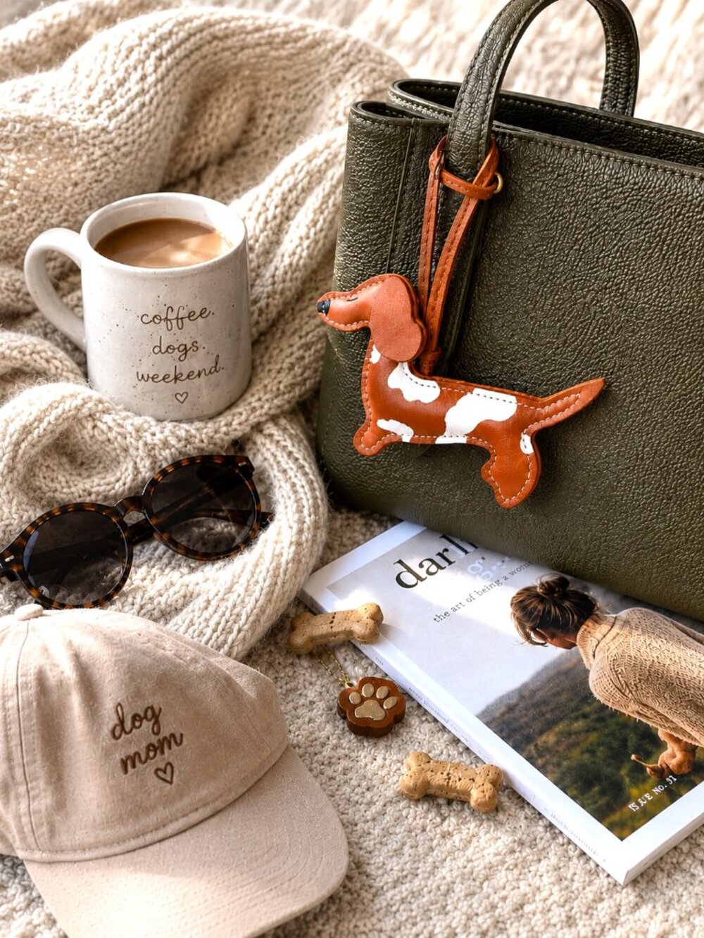 Dachshund Purse Charm | Faux Leather Wiener Dog Bag Accessory | NWT - Picture 3 of 3